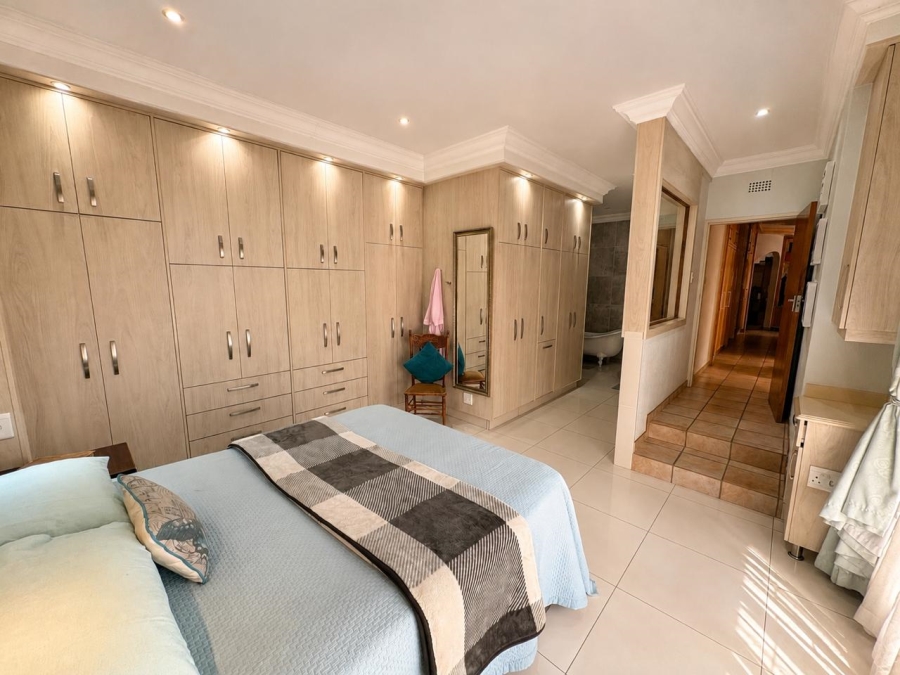 3 Bedroom Property for Sale in Wilkoppies North West